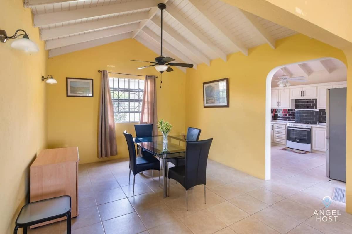 Beachy Cottage I Kitchen I Wi-Fi I Shaded Cabana I Parking Сент-Филип Экстерьер фото